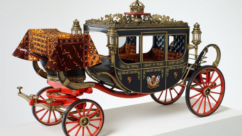 Carriage clock by Yinka Shonibare